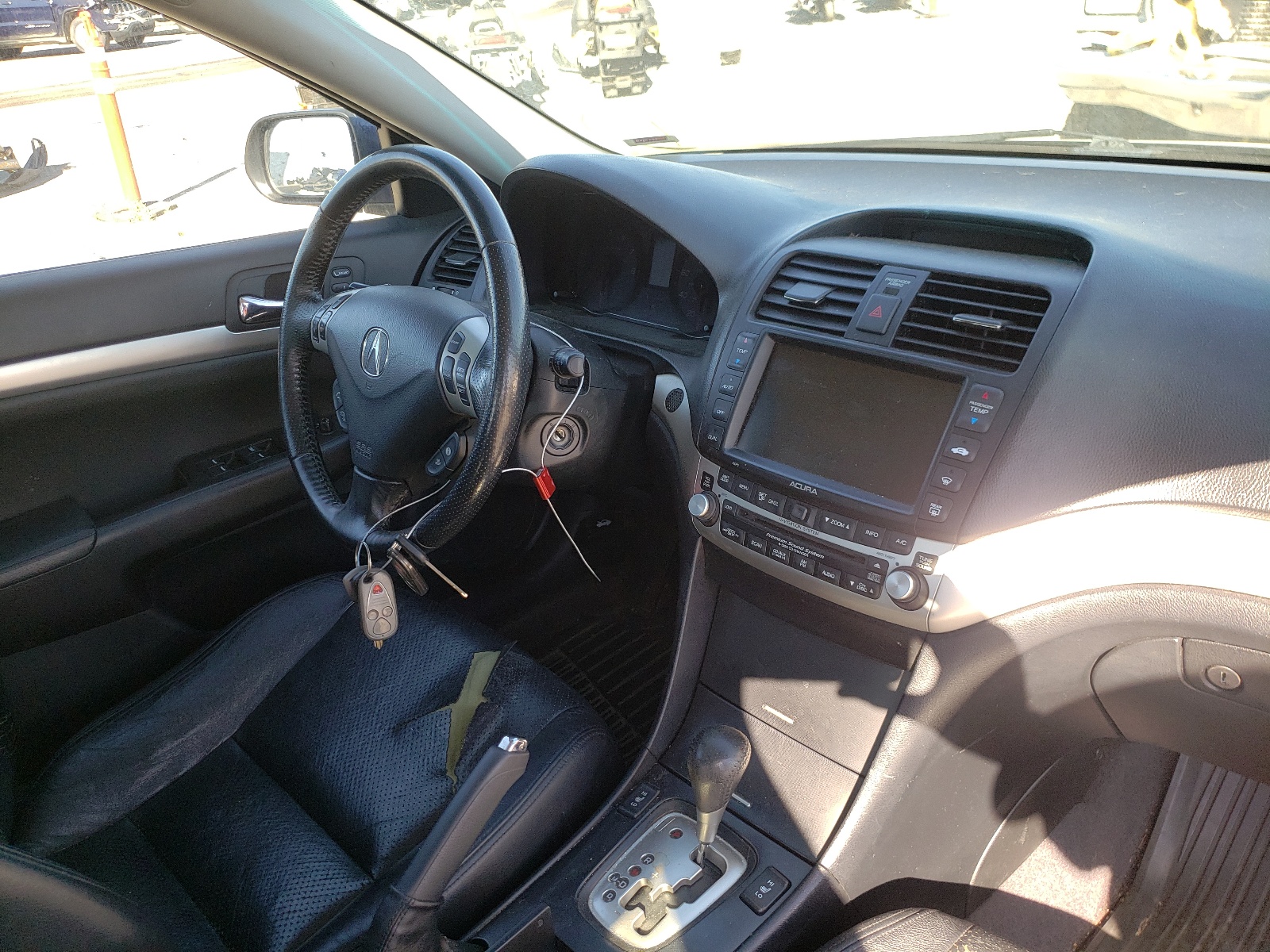 Photo 9 from auction – 2006 ACURA TSX with VIN JH4CL96956C010124