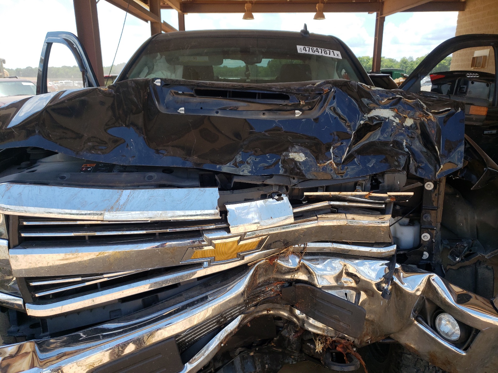 Photo 7 from auction – 2018 CHEVROLET SILVERADO with VIN 1GC1KVEY1JF113609