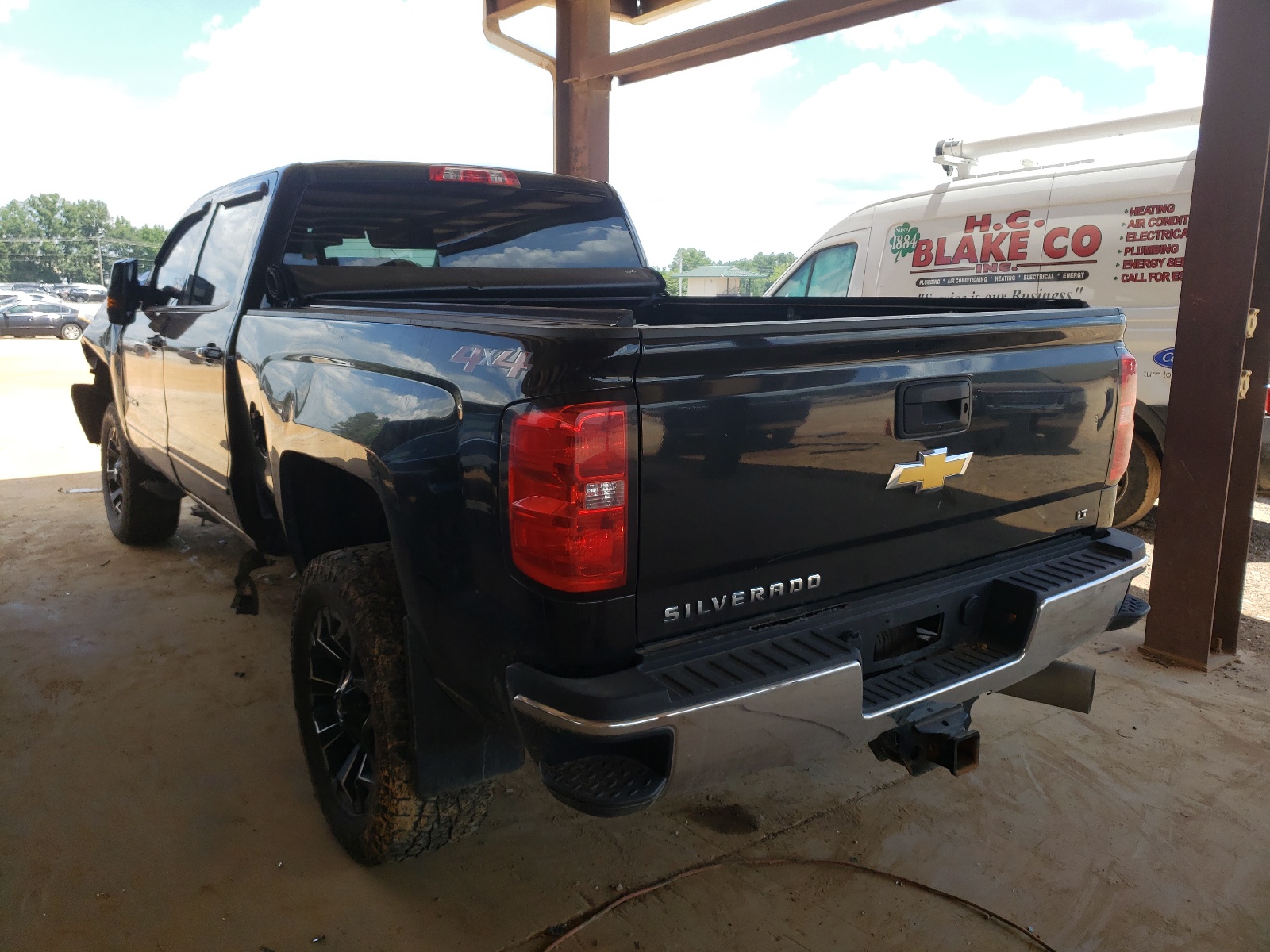 Photo 3 from auction – 2018 CHEVROLET SILVERADO with VIN 1GC1KVEY1JF113609