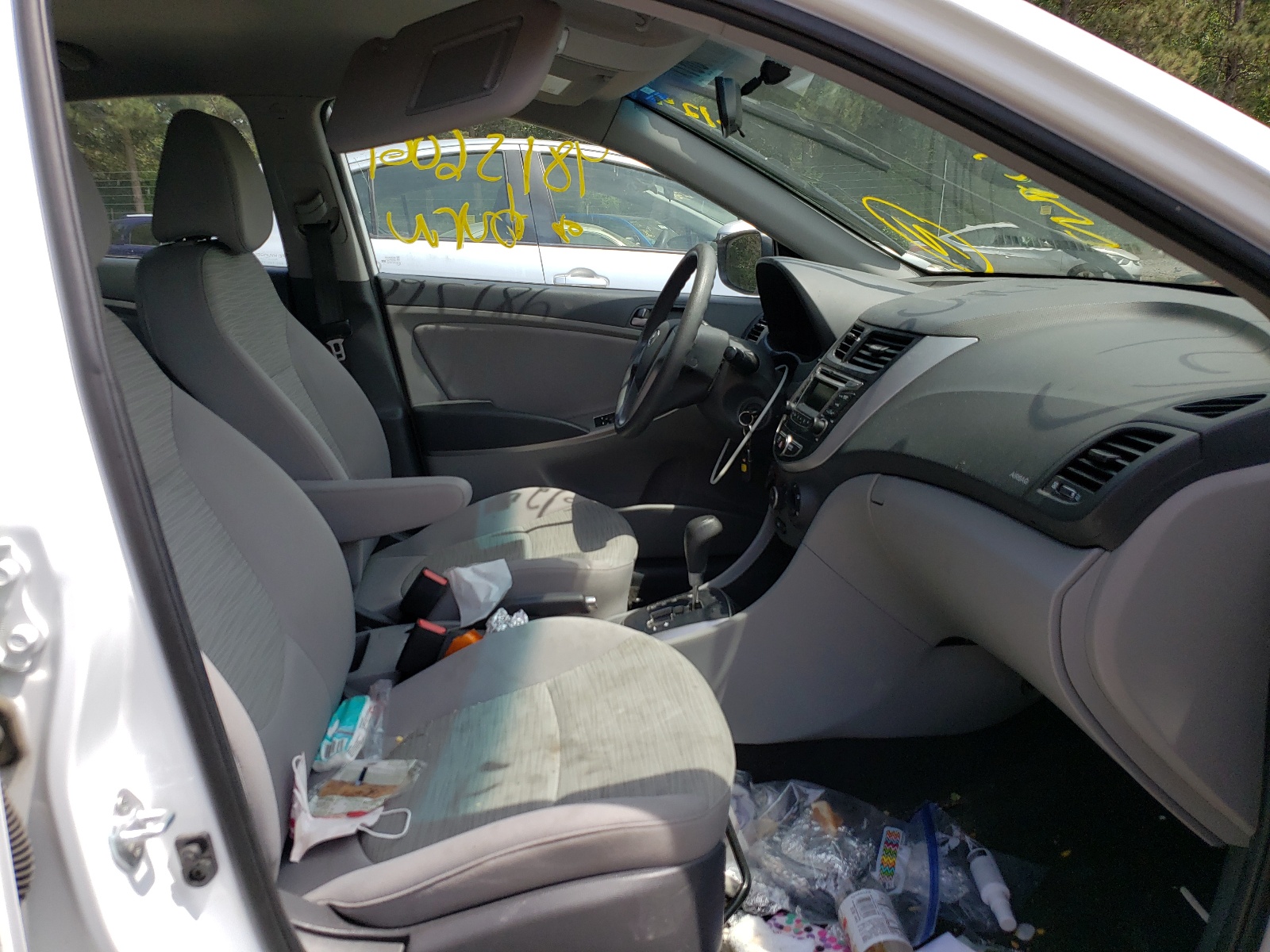 Photo 5 from auction – 2017 HYUNDAI ACCENT SE with VIN KMHCT4AE9HU290051