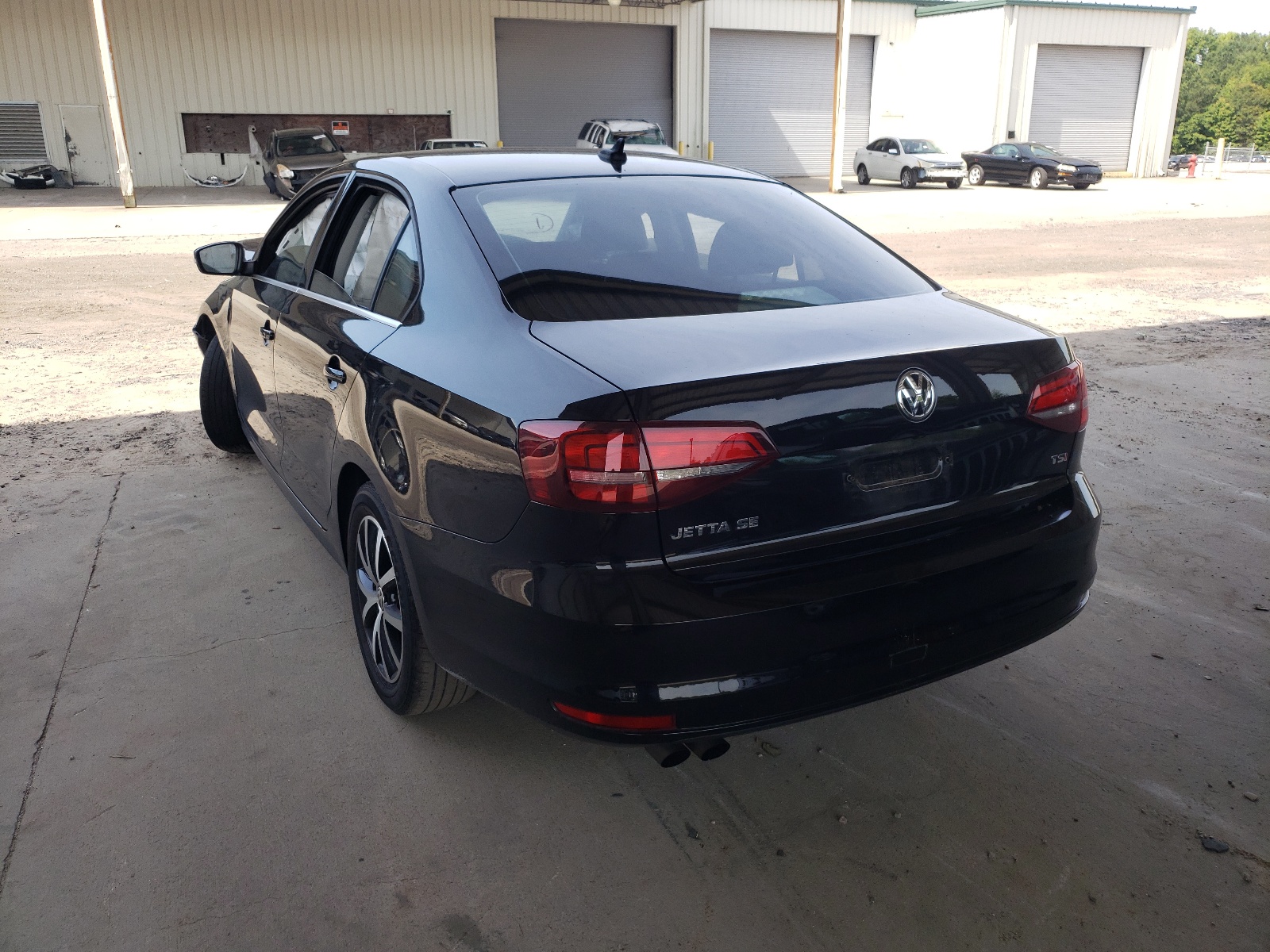 Photo 3 from auction – 2017 VOLKSWAGEN JETTA SE with VIN 3VWDB7AJ9HM339258