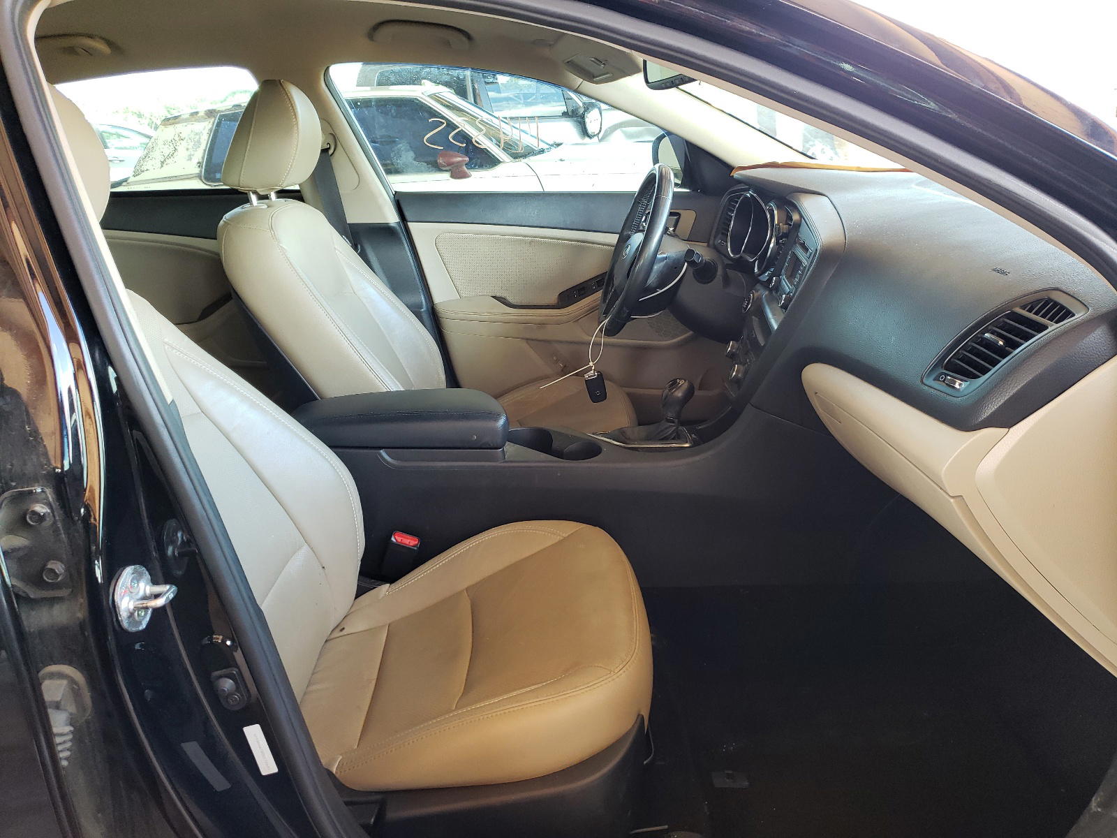 Photo 5 from auction – 2013 KIA OPTIMA EX with VIN 5XXGN4A78DG172641