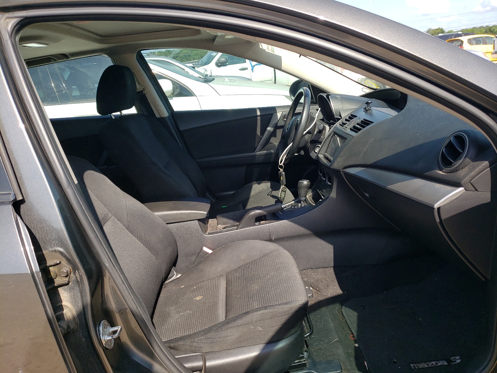 صورة رقم 5 من المزاد - 2012 MAZDA 3 HATCHBAC مع VIN JM1BL1L76C1537193