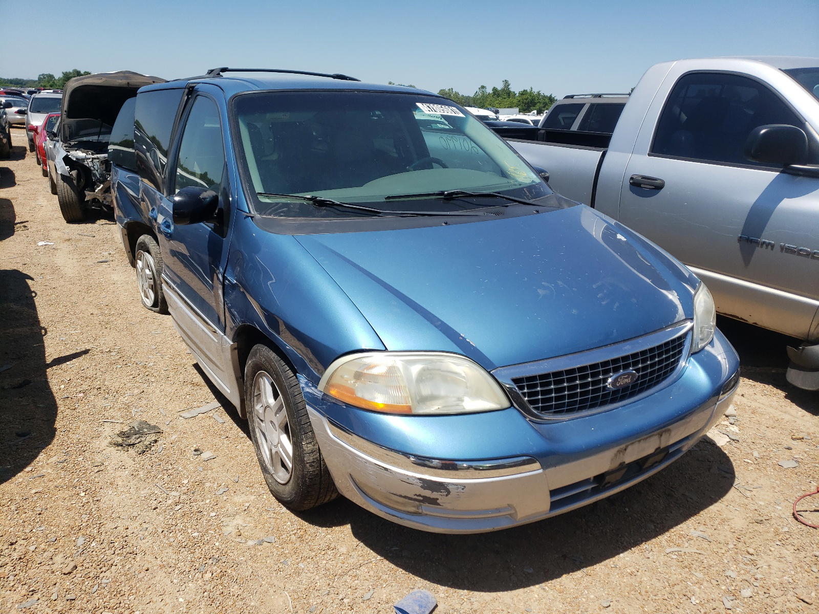 FORD WINDSTAR S 2002 with VIN 2FMZA534X2BA40387 - Photo from auction