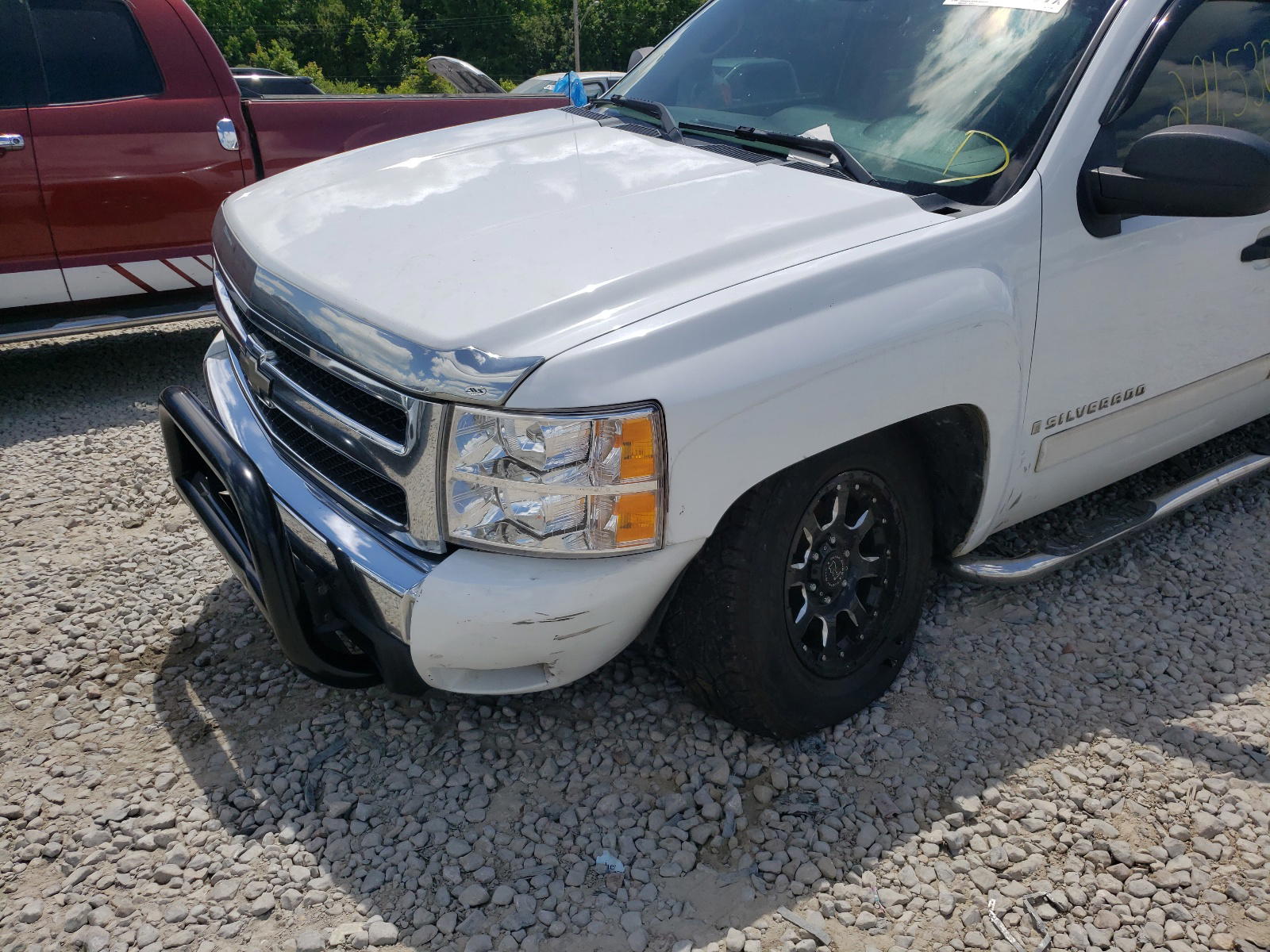 Photo 9 from auction – 2007 CHEVROLET SILVERADO with VIN 2GCEK13M971517140