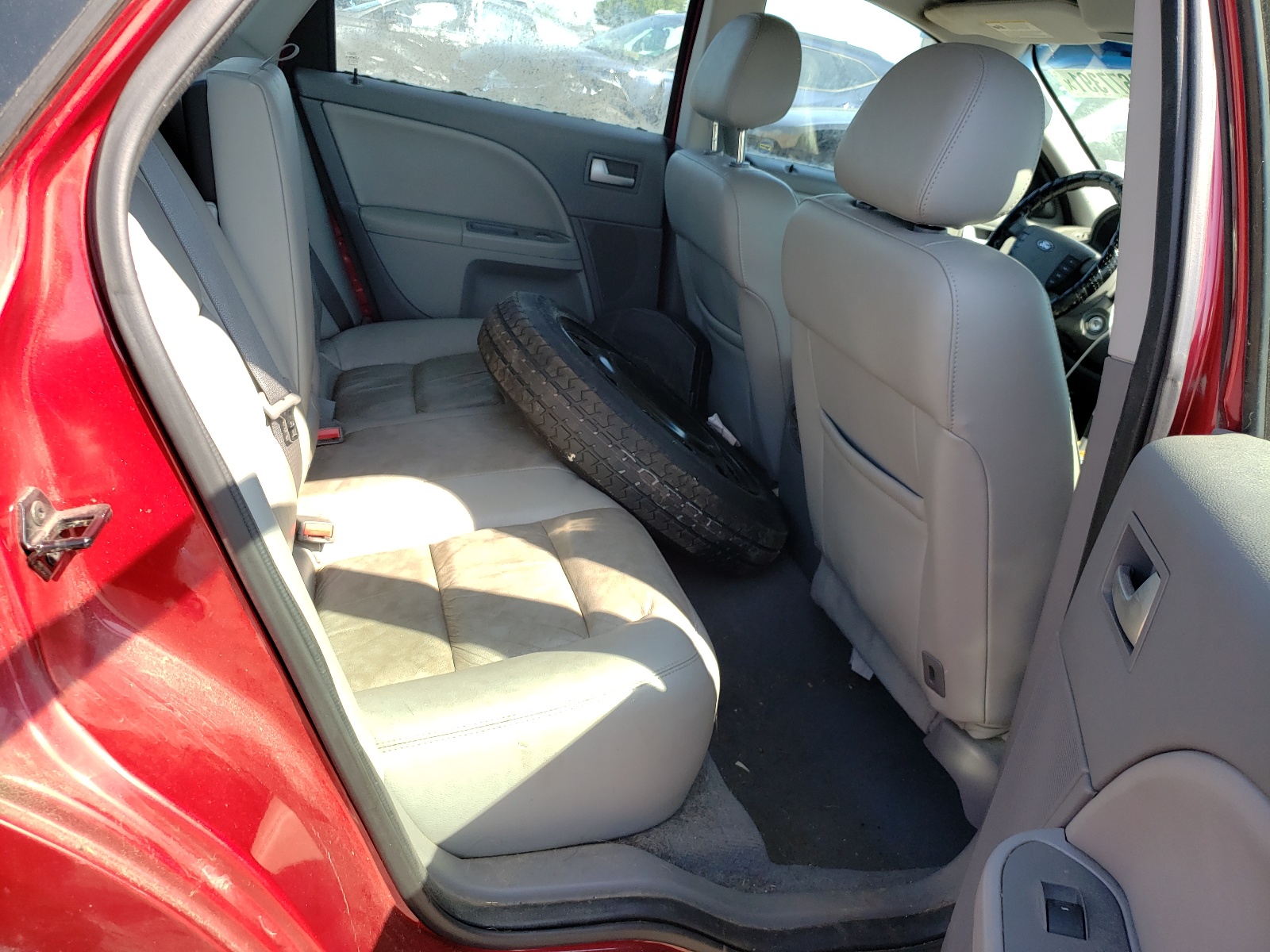 Photo 6 from auction – 2006 FORD FIVE HUNDR with VIN 1FAFP241X6G157190