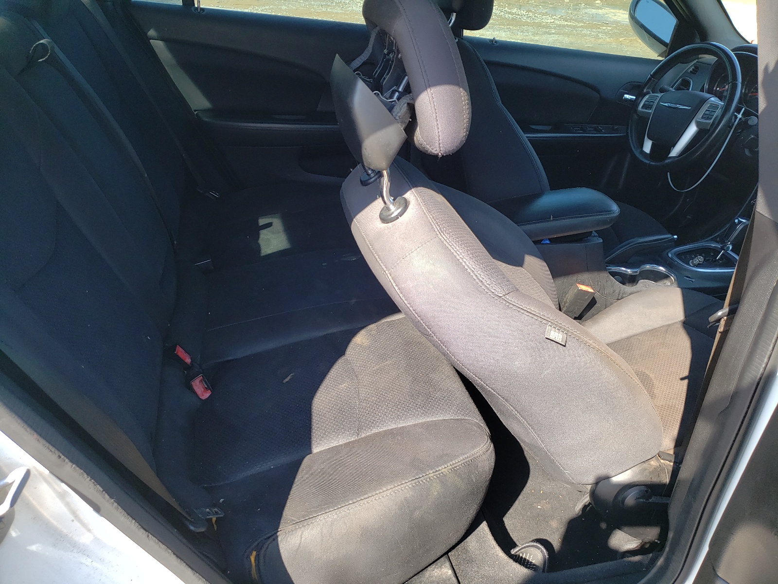 Photo 6 from auction – 2014 CHRYSLER 200 TOURIN with VIN 1C3CCBBB6EN177004
