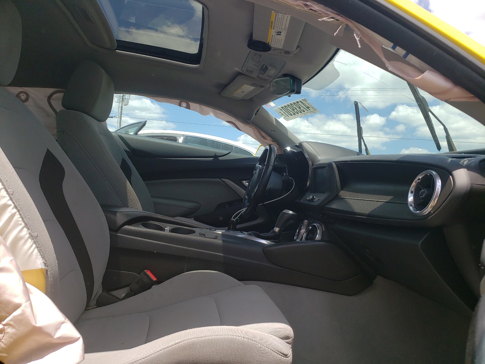 Photo 5 from auction – 2018 CHEVROLET CAMARO LT with VIN 1G1FB1RSXJ0145992