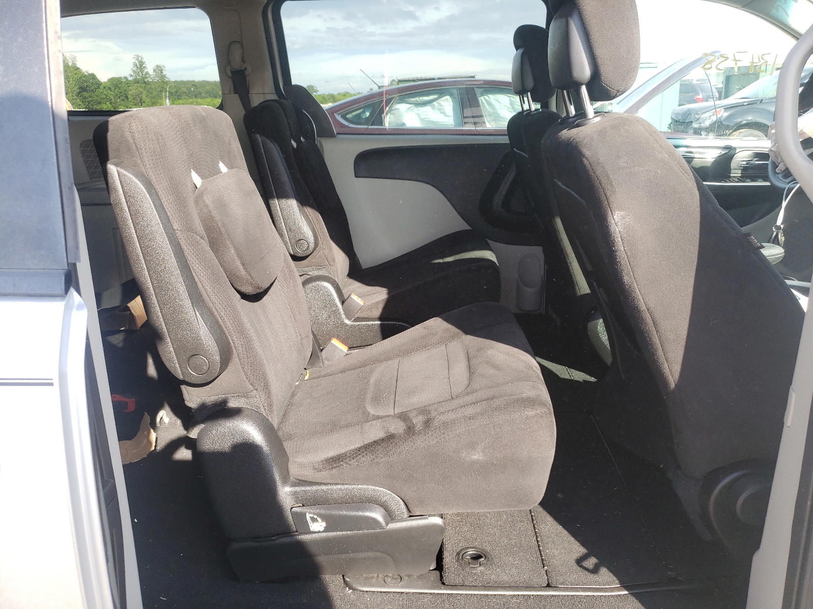 Photo 6 from auction – 2012 DODGE GRAND CARA with VIN 2C4RDGCG1CR280924