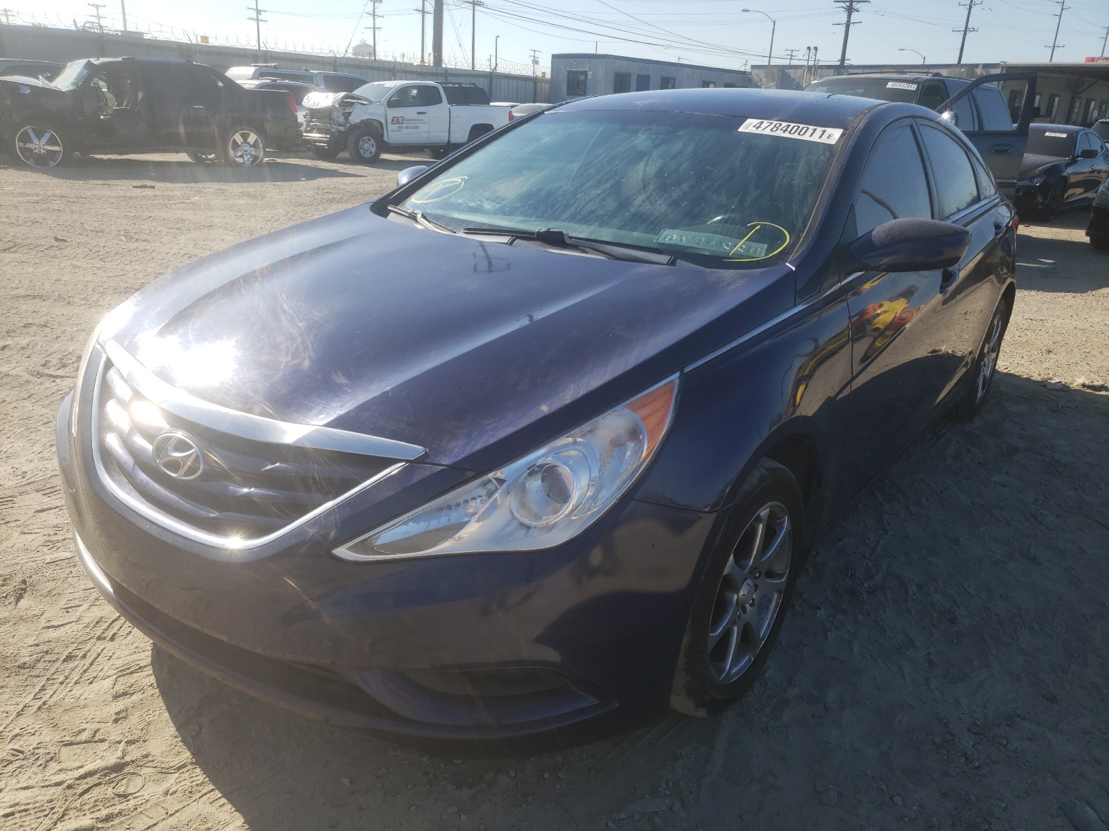 Photo 2 from auction – 2013 HYUNDAI SONATA GLS with VIN 5NPEB4AC9DH572418