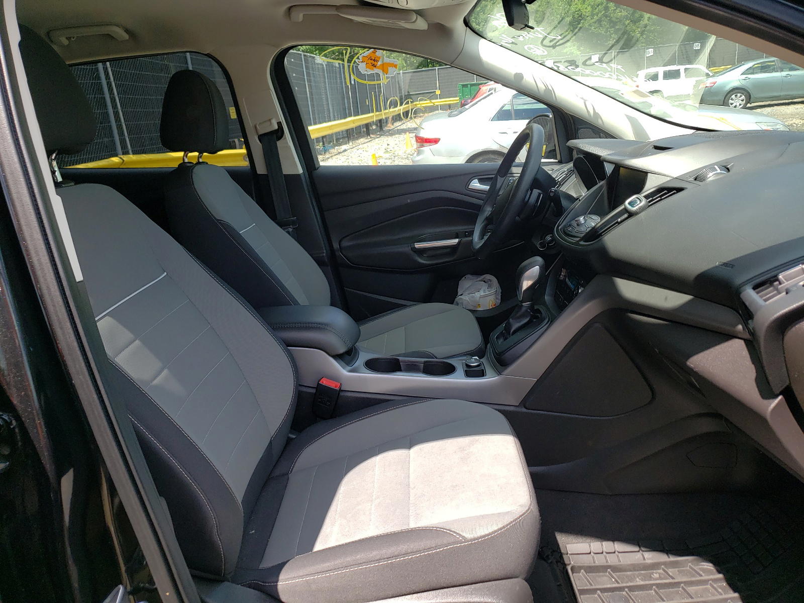 Photo 5 from auction – 2014 FORD ESCAPE SE with VIN 1FMCU0GX6EUC80717