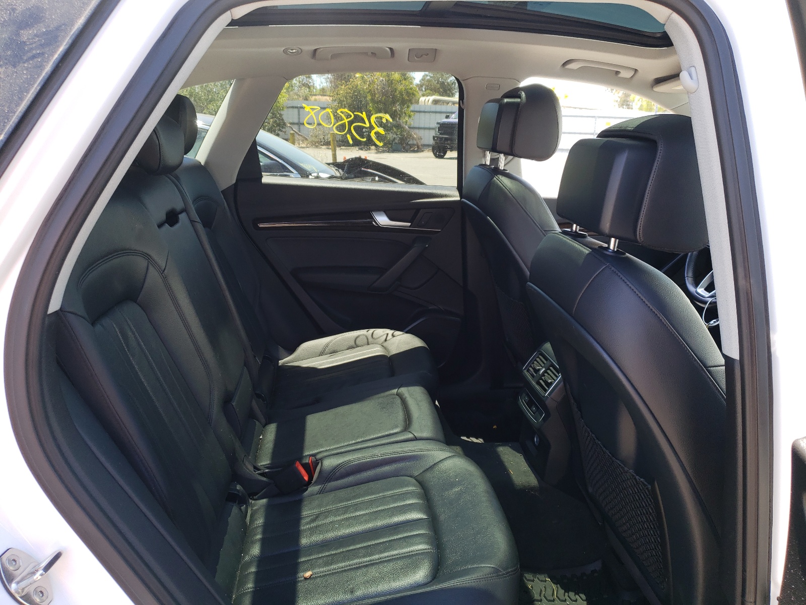 Photo 6 from auction – 2018 AUDI Q5 PREMIUM with VIN WA1ANAFY8J2010137