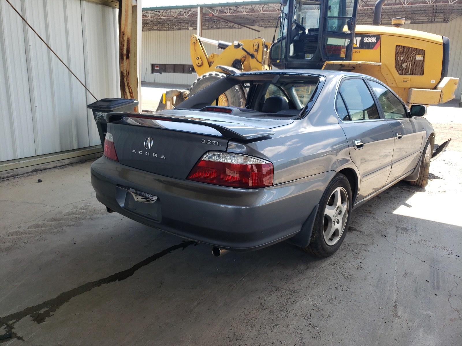 Photo 4 from auction – 2002 ACURA 3.2TL with VIN 19UUA566X2A039085
