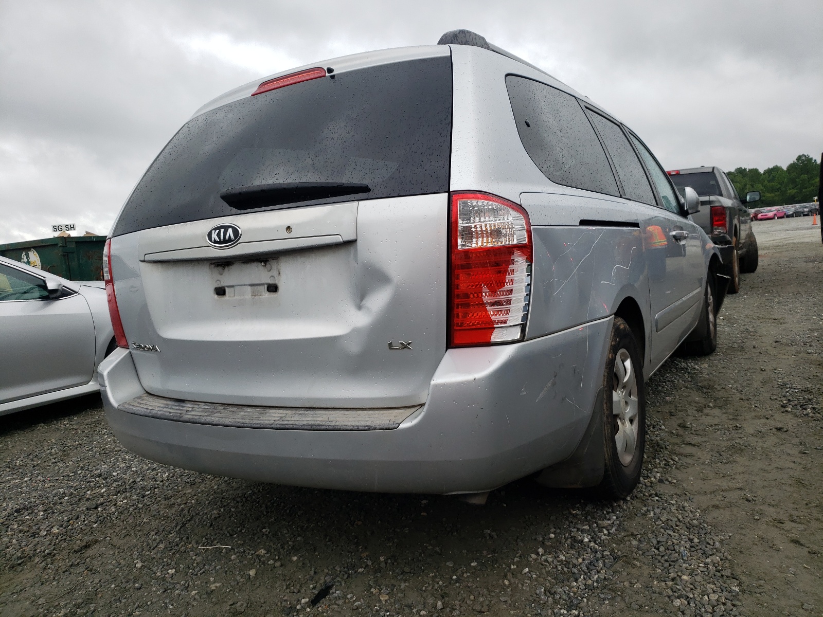 Photo 4 from auction – 2007 KIA SEDONA EX with VIN KNDMB233376171801