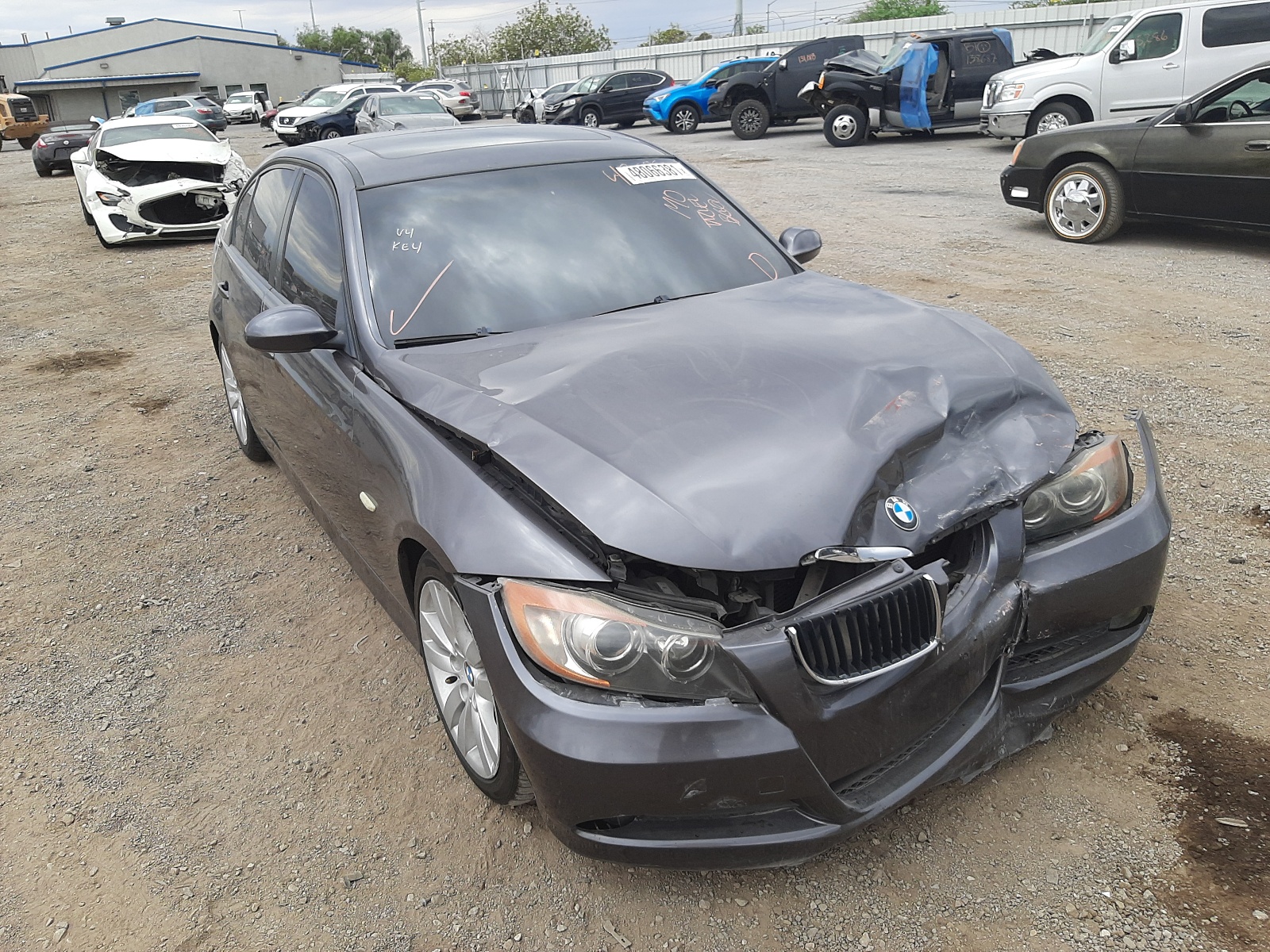 BMW 325 I AUTO 2006 with VIN WBAVB17566NK30626 - Photo from auction
