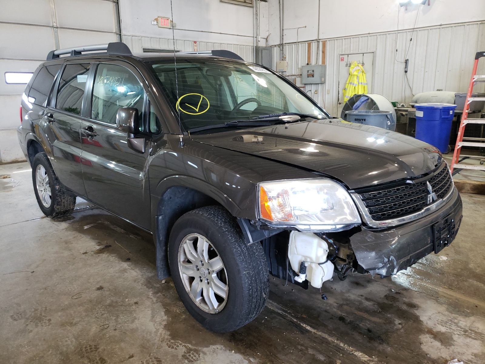 Photo 1 from auction – 2011 MITSUBISHI ENDEAVOR L with VIN 4A4JN2AS3BE030643