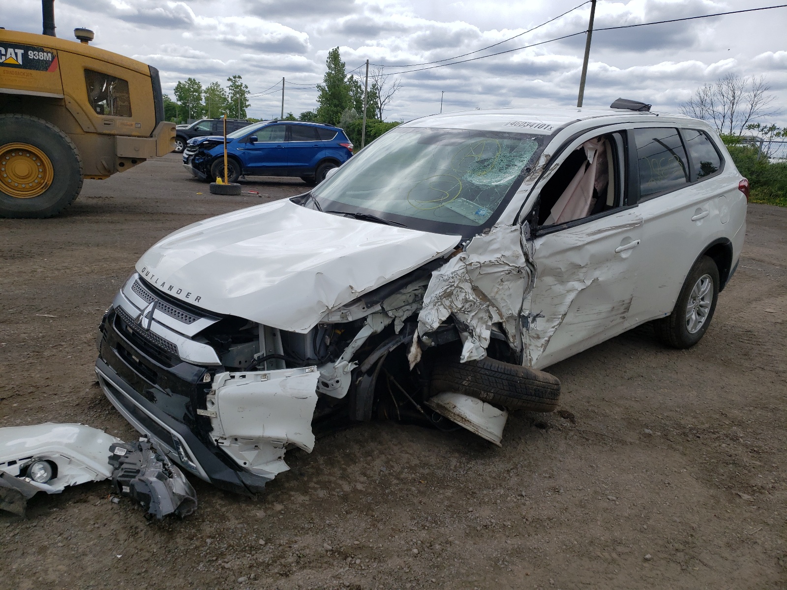 Photo 2 from auction – 2020 MITSUBISHI OUTLANDER with VIN JA4AZ2A32LZ602178