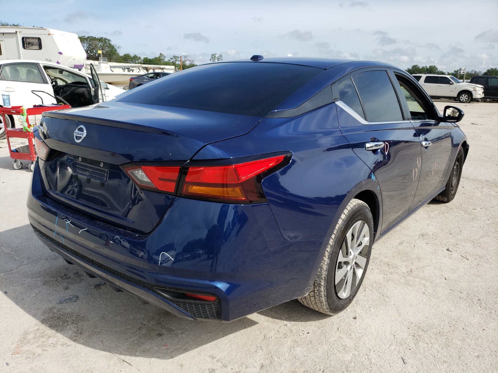 Photo 4 from auction – 2019 NISSAN ALTIMA S with VIN 1N4BL4BV6KC222310