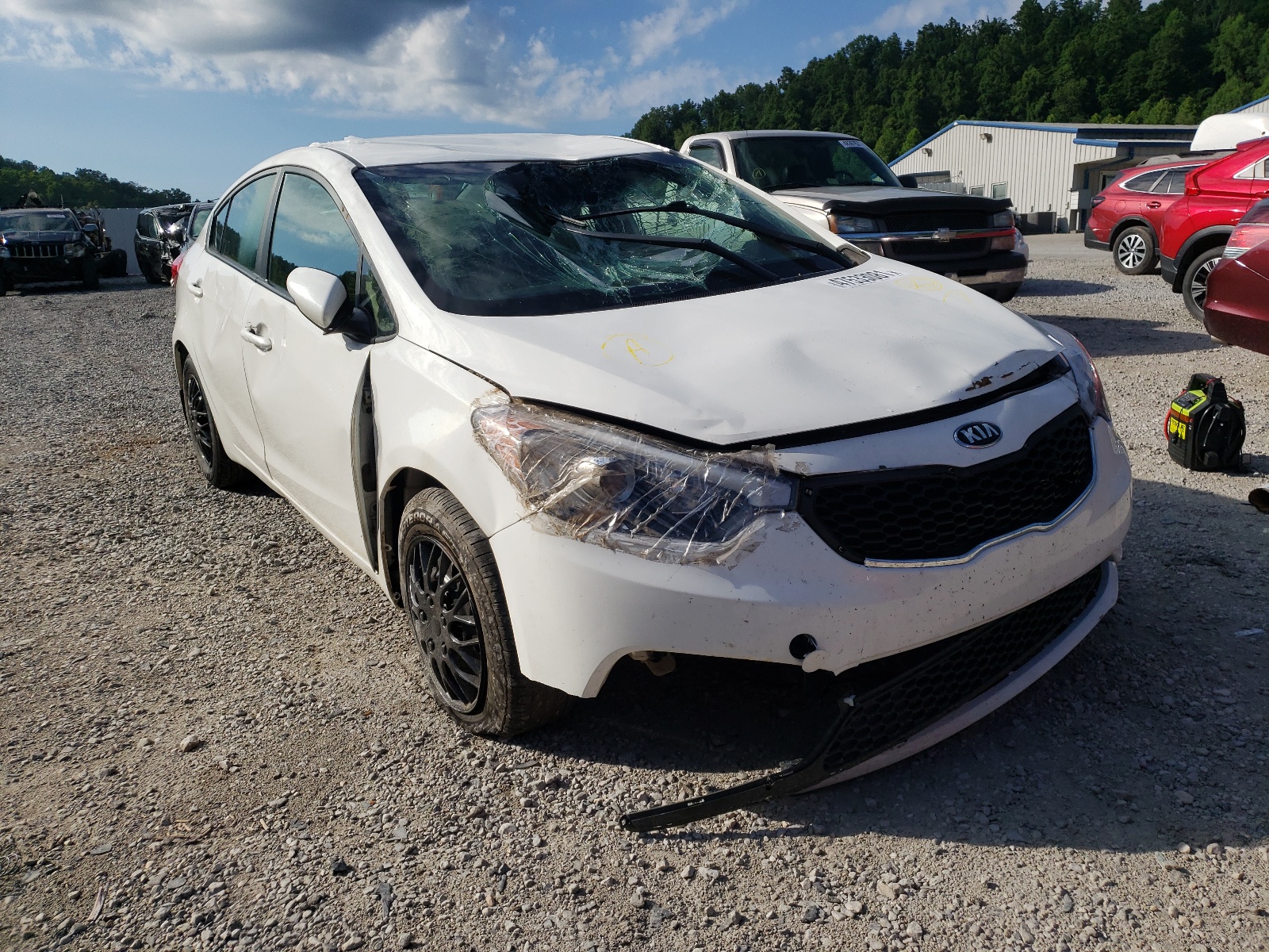 Photo 1 from auction – 2016 KIA FORTE LX with VIN KNAFK4A65G5615796