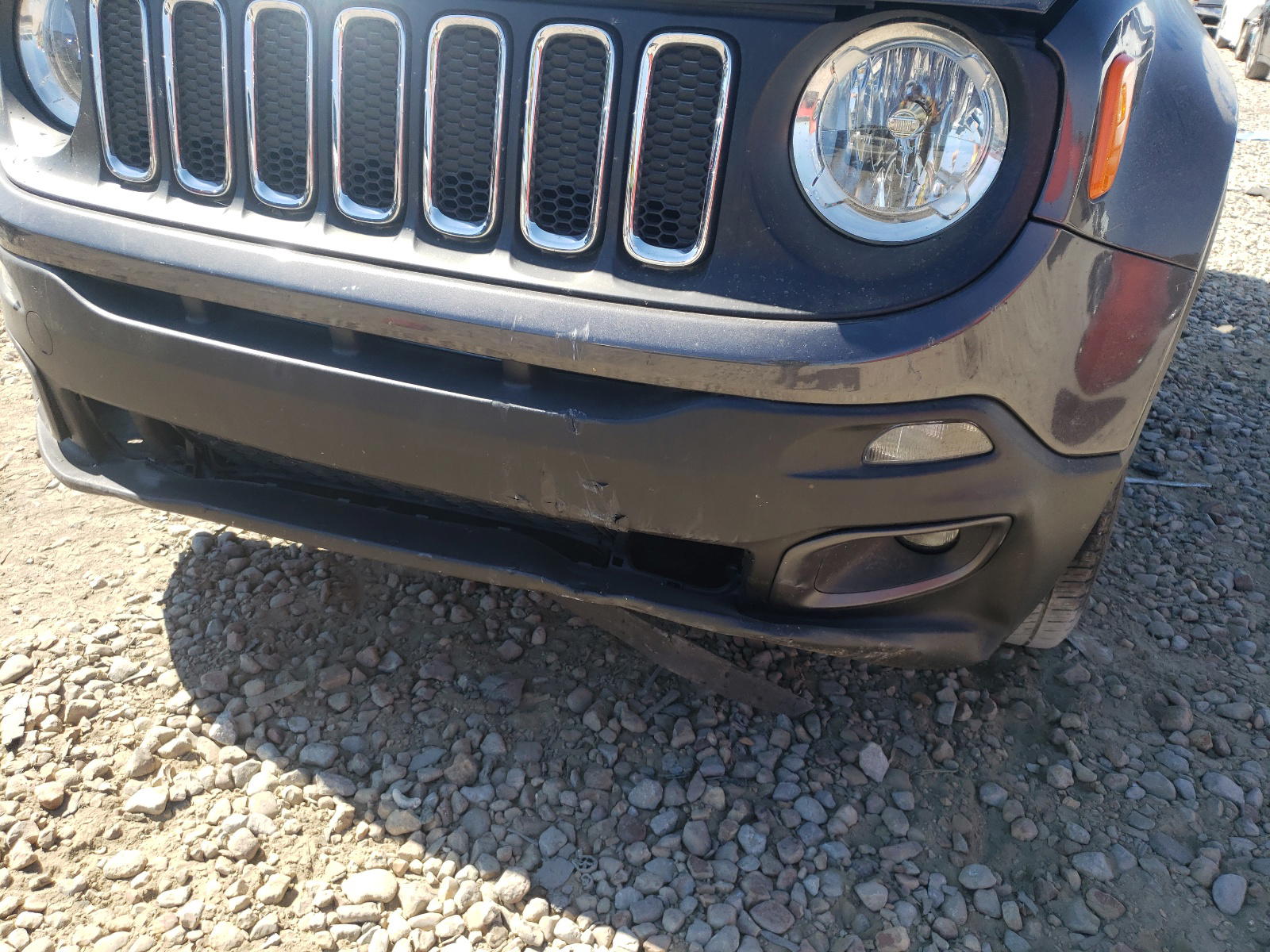 Photo 9 from auction – 2018 JEEP RENEGADE L with VIN ZACCJBBB3JPH51111