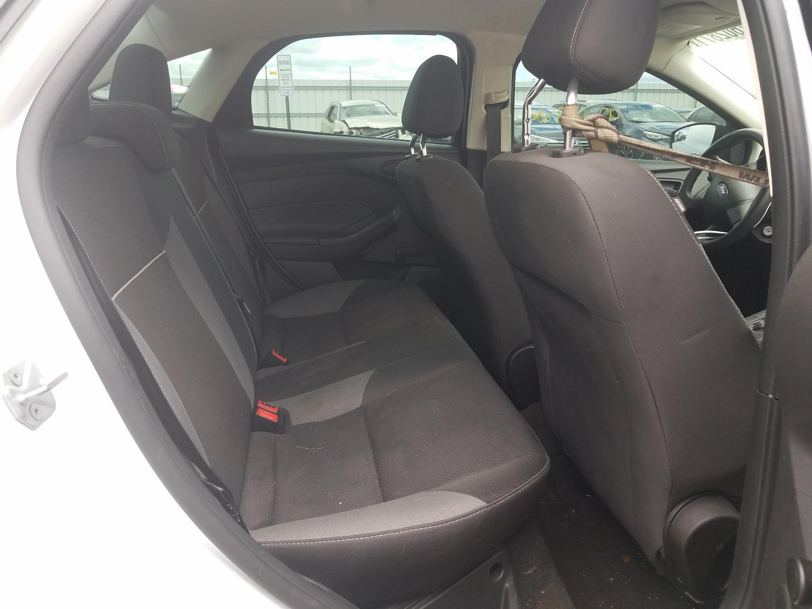 Photo 6 from auction – 2013 FORD FOCUS S with VIN 1FADP3E22DL370403