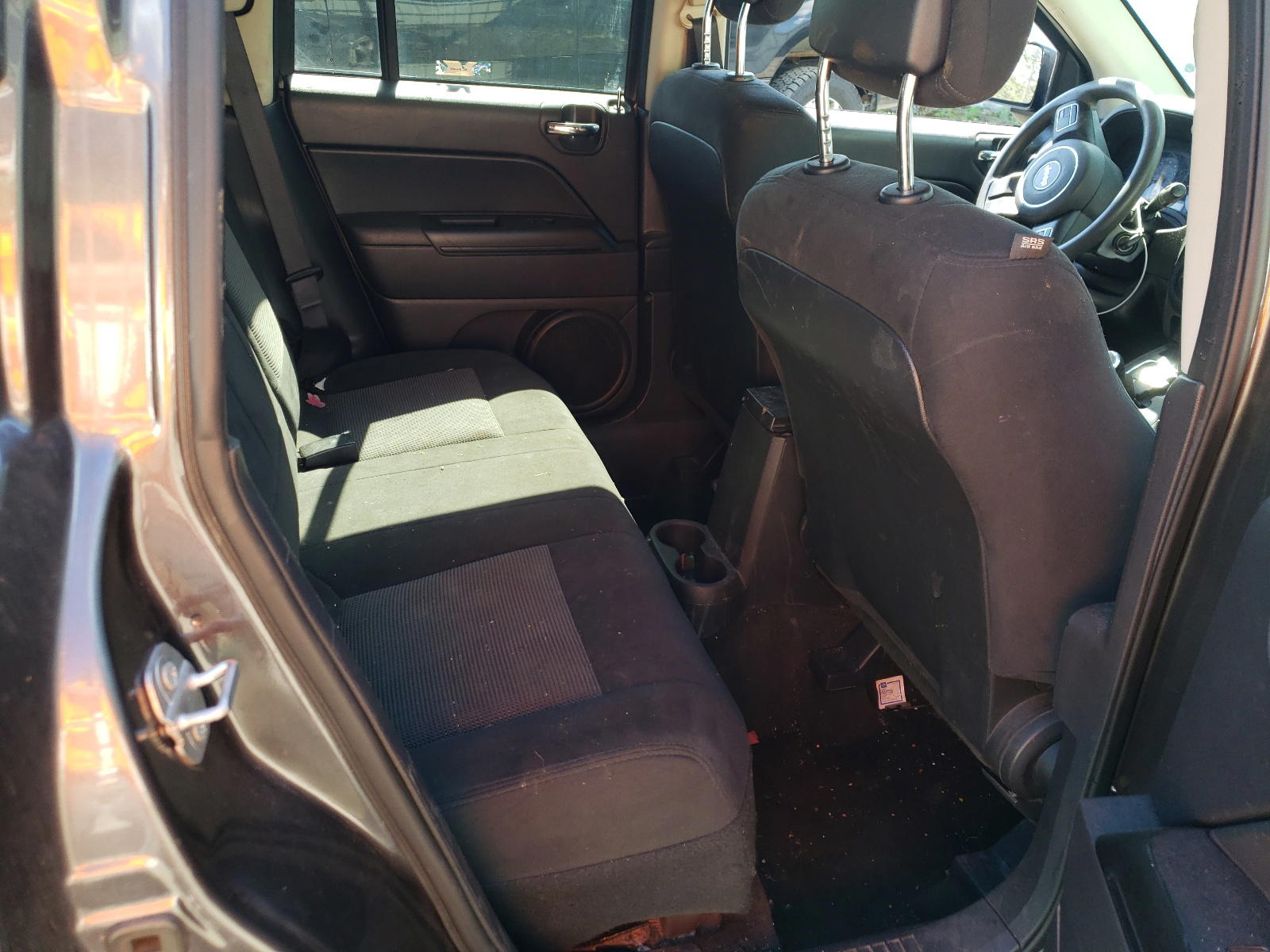 Photo 6 from auction – 2017 JEEP COMPASS SP with VIN 1C4NJCBA3HD147427
