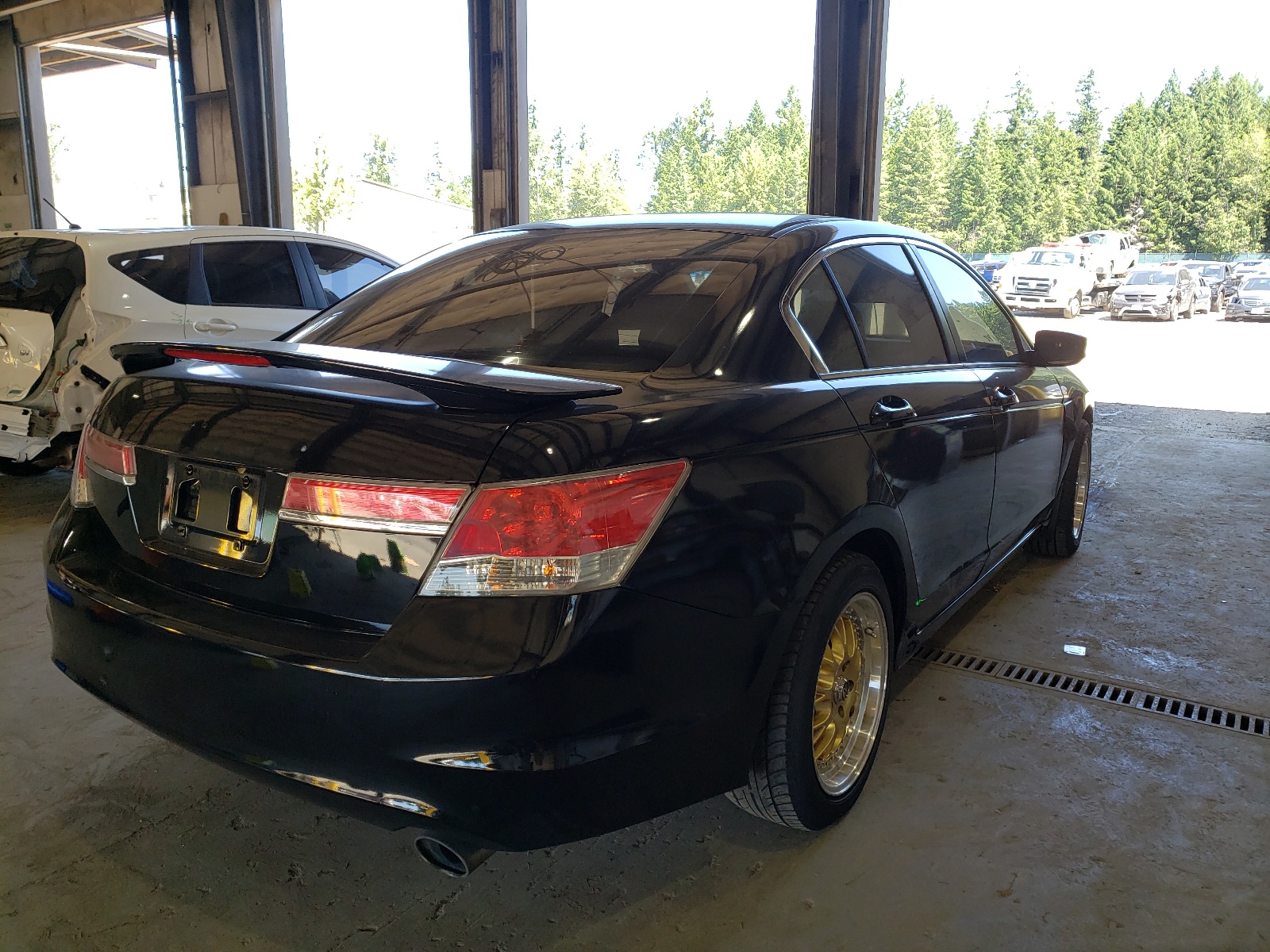 Photo 4 from auction – 2011 HONDA ACCORD EX with VIN 1HGCP2F78BA071115