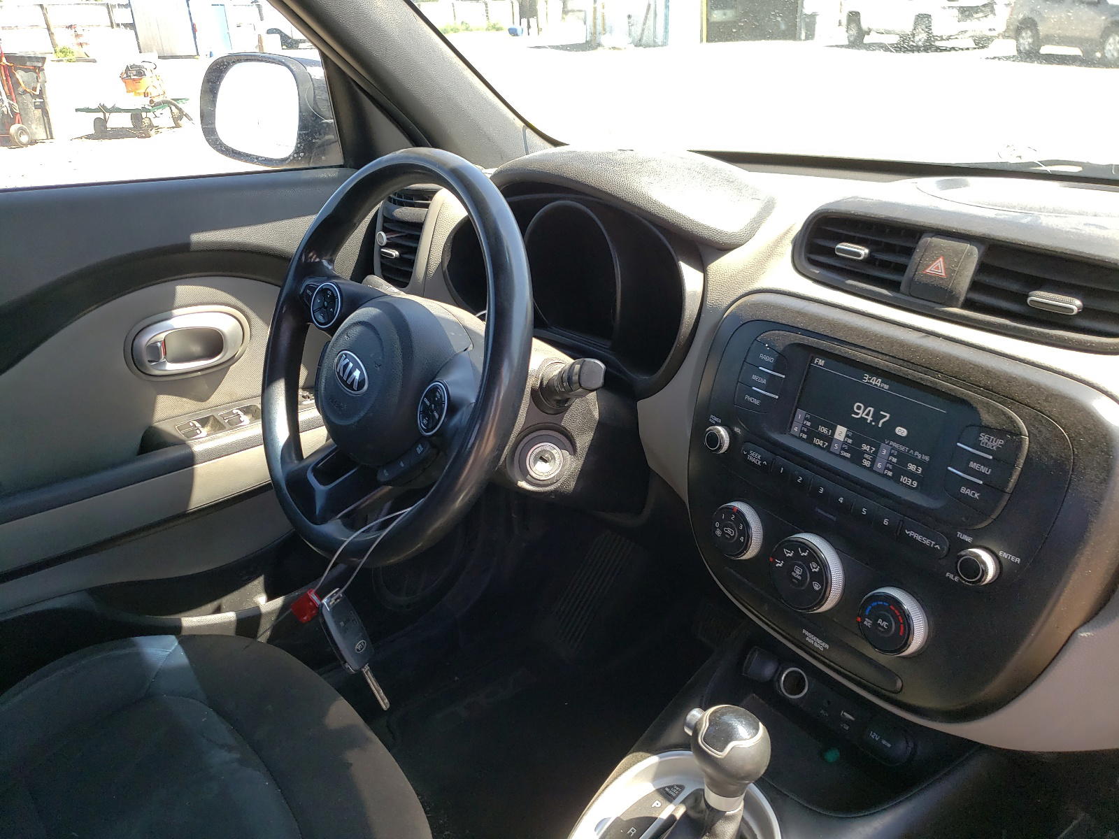 Photo 9 from auction – 2018 KIA SOUL with VIN KNDJN2A29J7563171