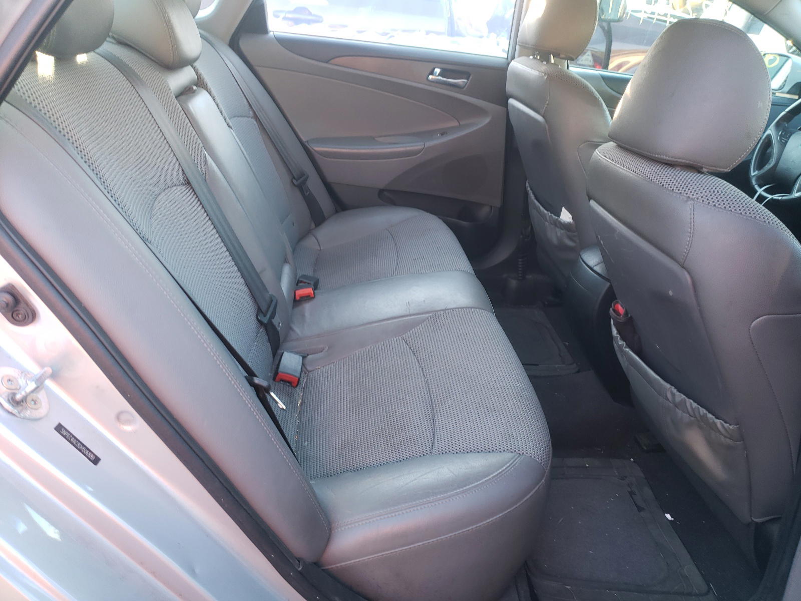 Photo 6 from auction – 2013 HYUNDAI SONATA SE with VIN 5NPEC4AC8DH506889