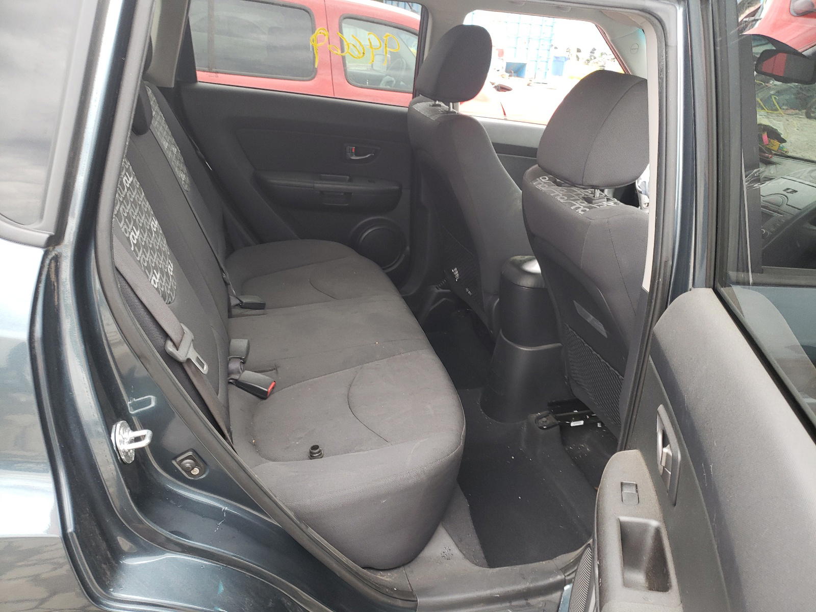 Photo 6 from auction – 2011 KIA SOUL + with VIN KNDJT2A21B7348830