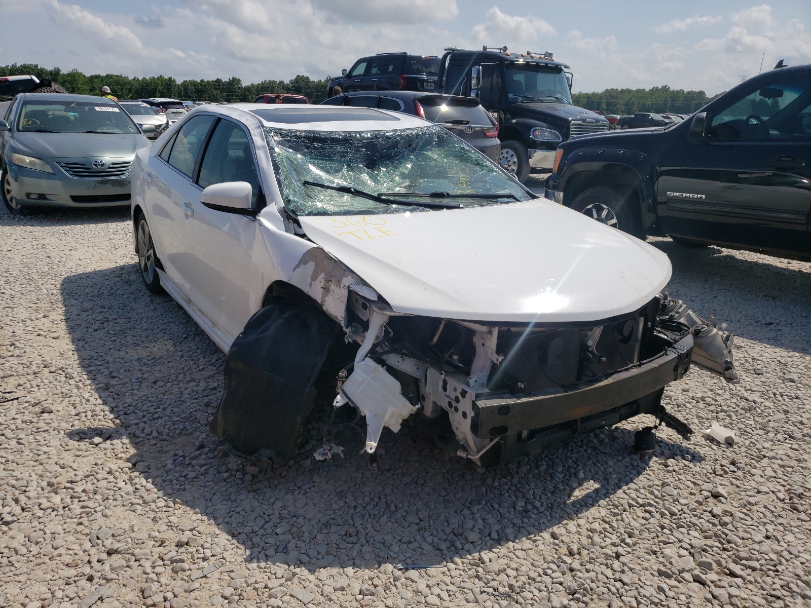 TOYOTA CAMRY L 2014 with VIN 4T1BF1FK7EU457485 - Photo from auction