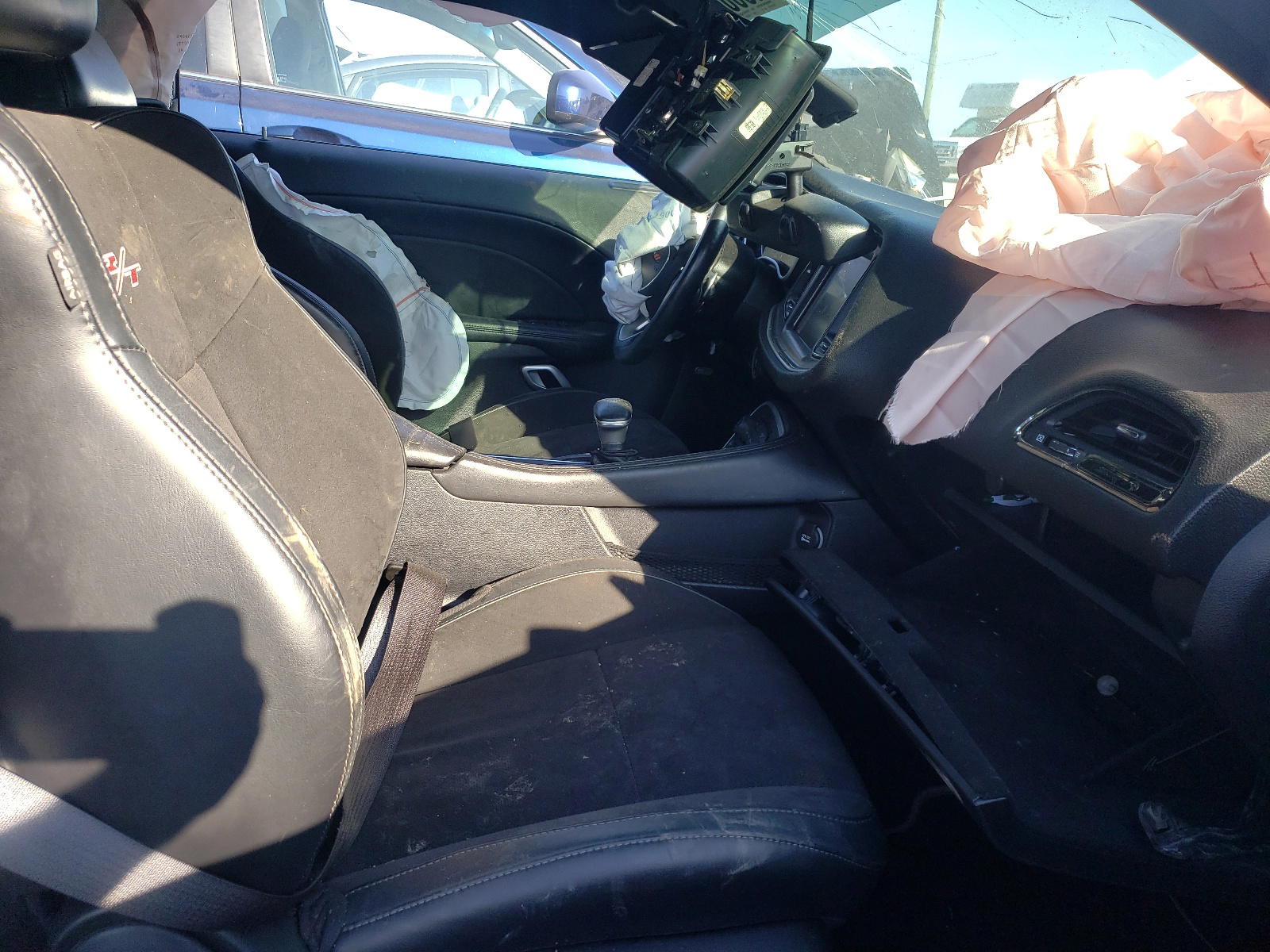 Photo 5 from auction – 2015 DODGE CHALLENGER with VIN 2C3CDZFJ5FH718920
