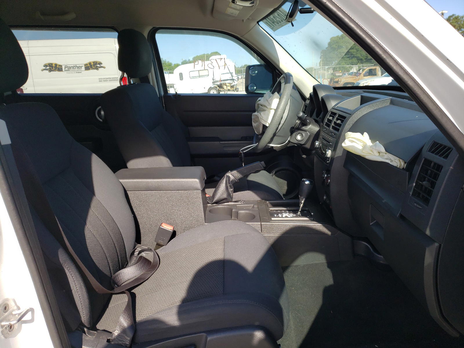 Photo 5 from auction – 2011 DODGE NITRO HEAT with VIN 1D4PT4GK0BW601674
