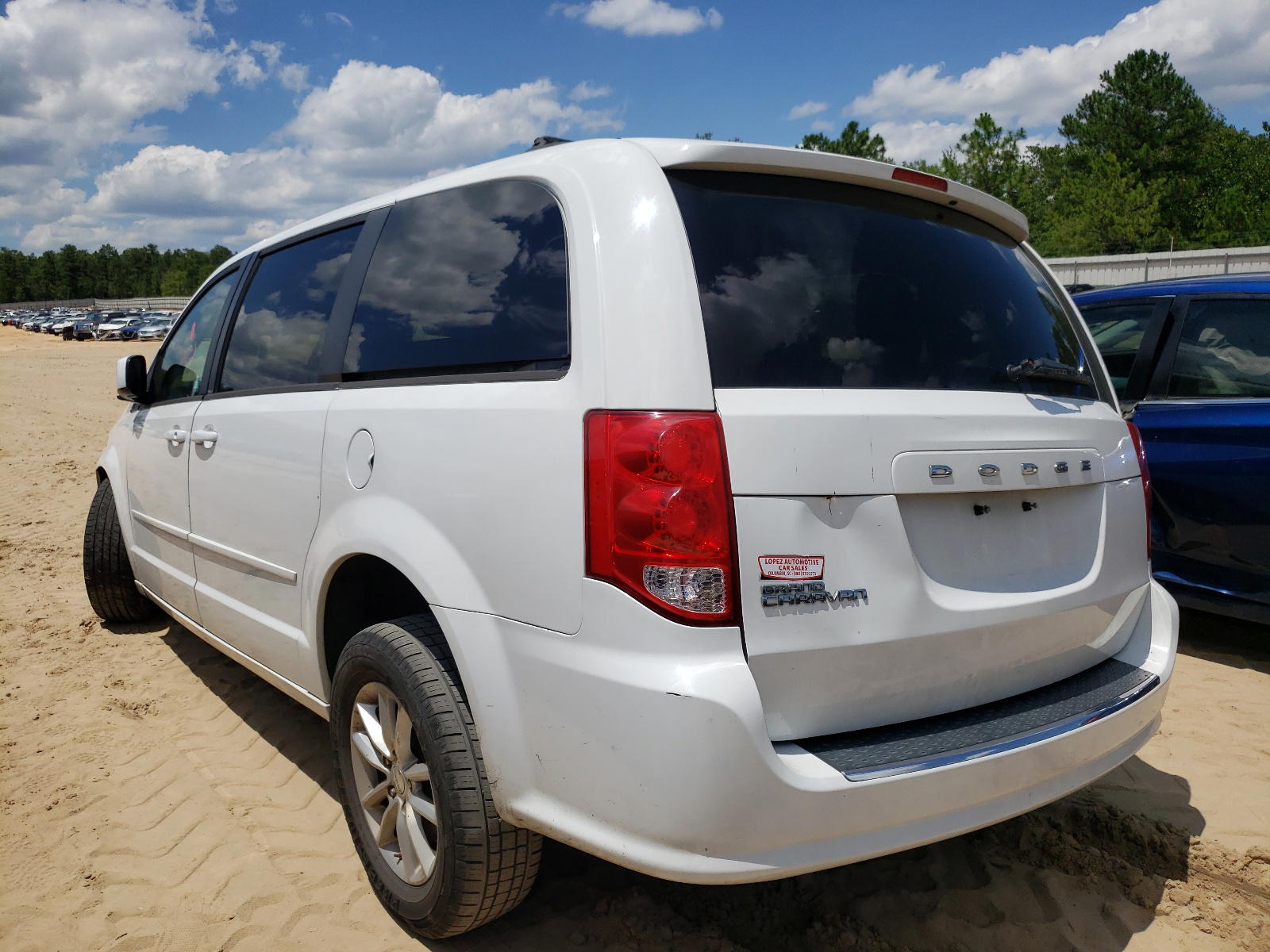 Photo 3 from auction – 2014 DODGE GRAND CARA with VIN 2C4RDGCG9ER128957