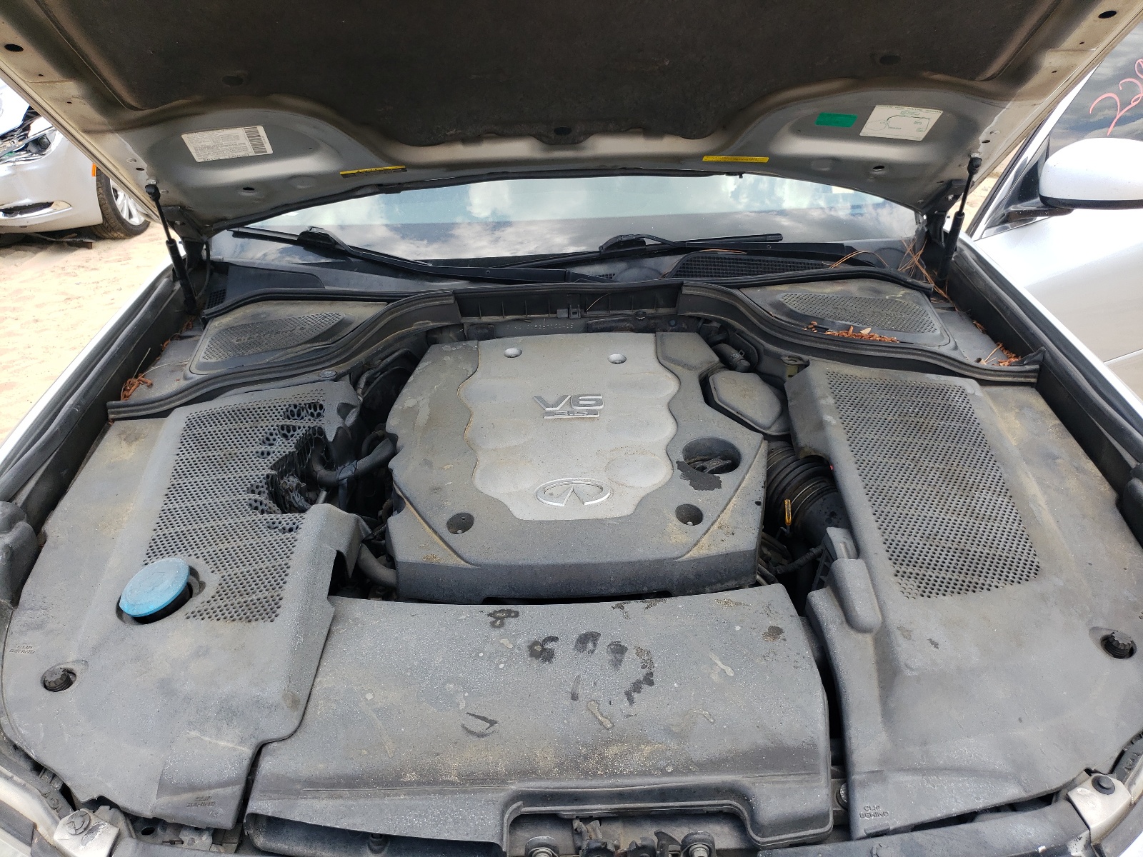 Photo 7 from auction – 2006 INFINITI M35 BASE with VIN JNKAY01E26M100415