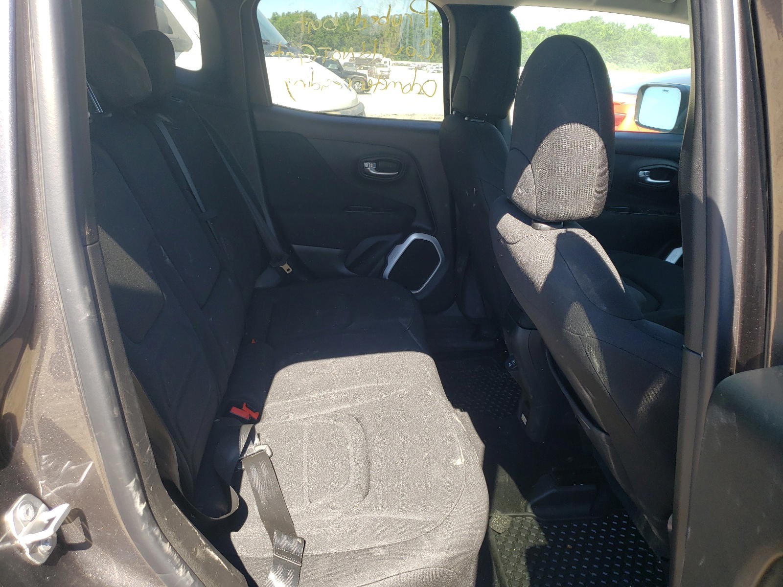 Photo 6 from auction – 2018 JEEP RENEGADE L with VIN ZACCJBBB3JPH51111