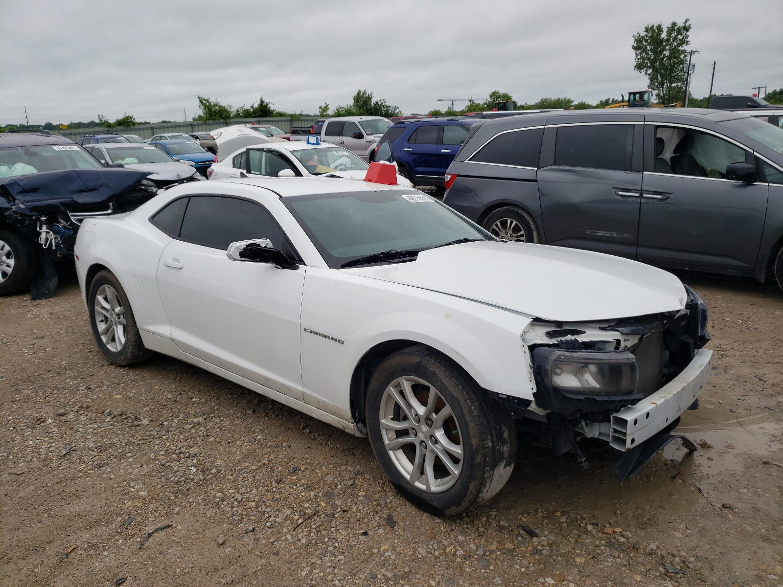 CHEVROLET CAMARO LT 2014 with VIN 2G1FB1E37E9183528 - Photo from auction