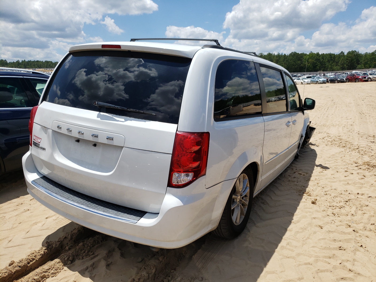 Zdjęcie 4 z aukcji – 2014 DODGE GRAND CARA z VIN 2C4RDGCG9ER128957