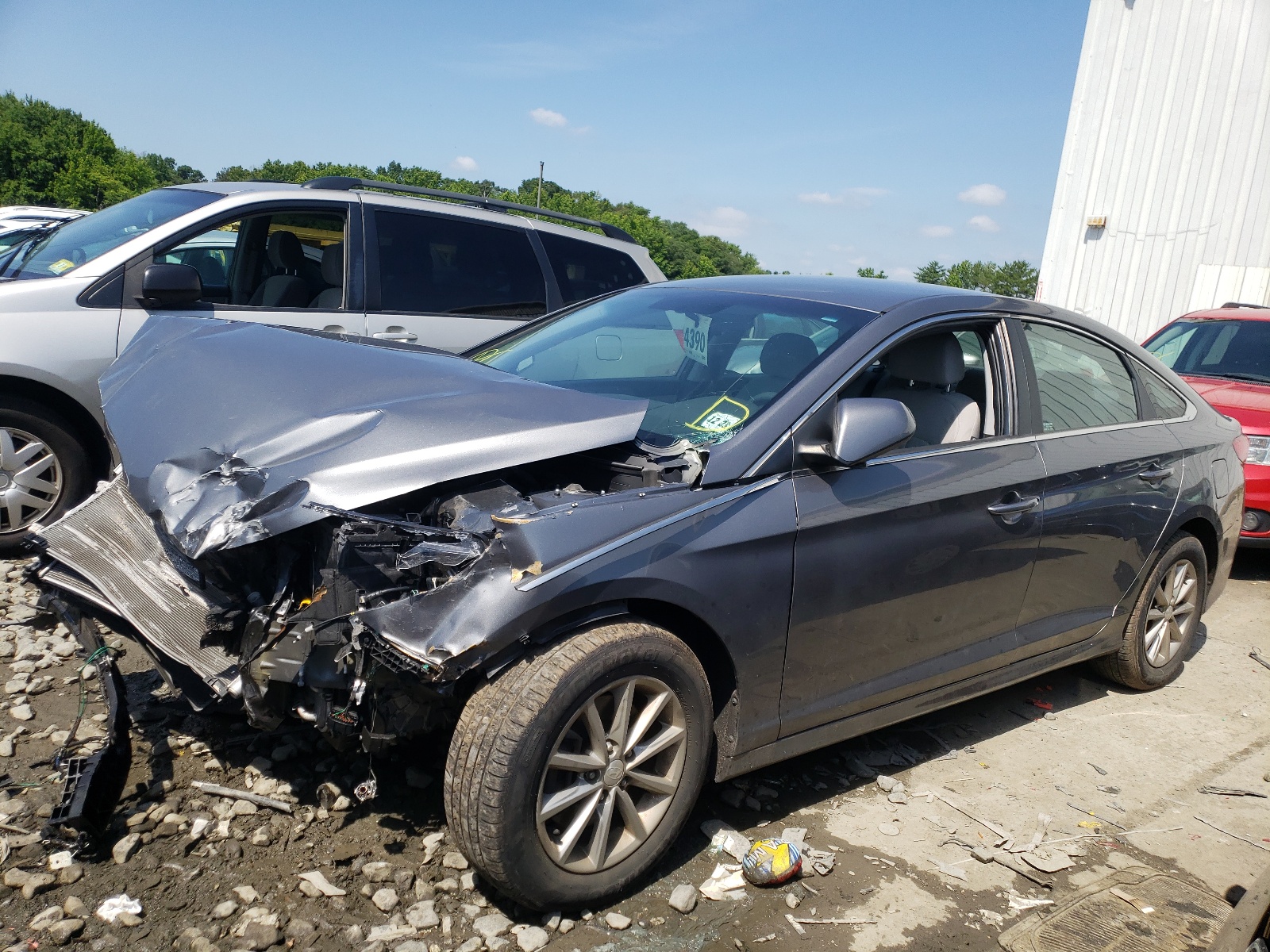 Photo 2 from auction – 2019 HYUNDAI SONATA SE with VIN 5NPE24AF3KH752470