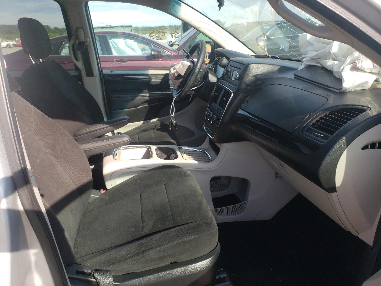 Photo 5 from auction – 2012 DODGE GRAND CARA with VIN 2C4RDGCG1CR280924
