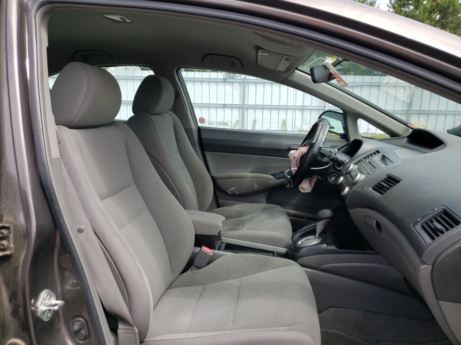Photo 5 from auction – 2009 HONDA CIVIC DX-G with VIN 2HGFA16459H031908