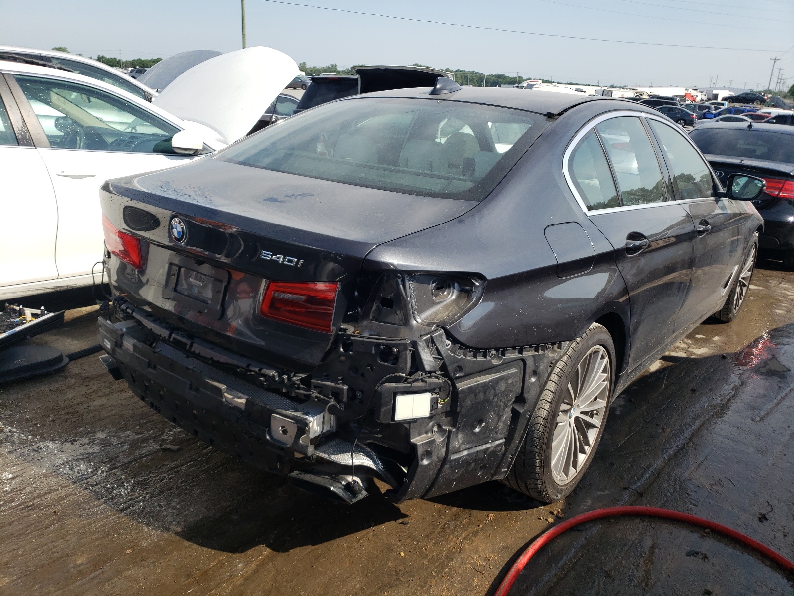Photo 4 from auction – 2019 BMW 540 I with VIN WBAJE5C51KWW15034