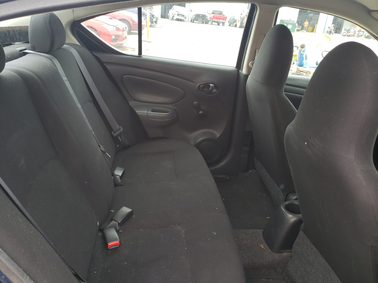 صورة رقم 6 من المزاد - 2012 NISSAN VERSA S مع VIN 3N1CN7AP0CL930462
