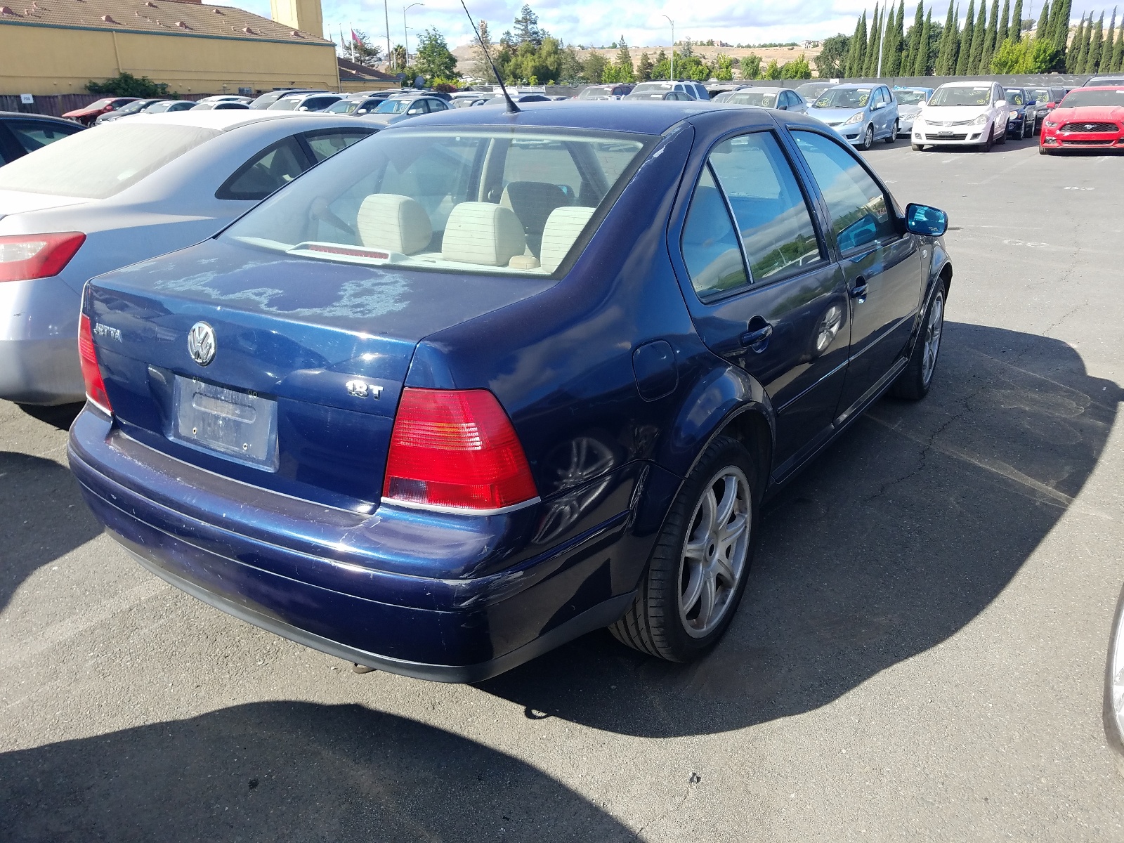 Photo 4 from auction – 2002 VOLKSWAGEN JETTA GLS with VIN 3VWSE69M22M007564