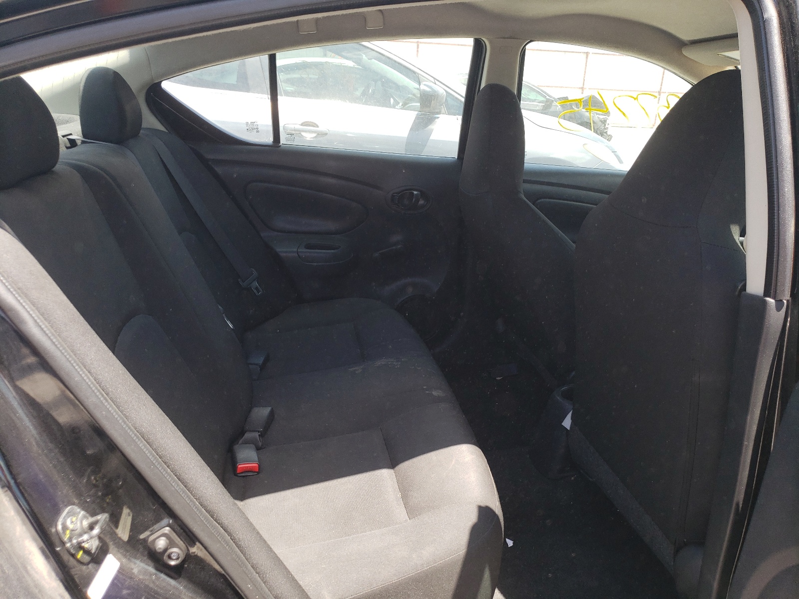 Zdjęcie 6 z aukcji – 2016 NISSAN VERSA S z VIN 3N1CN7AP3GL883238