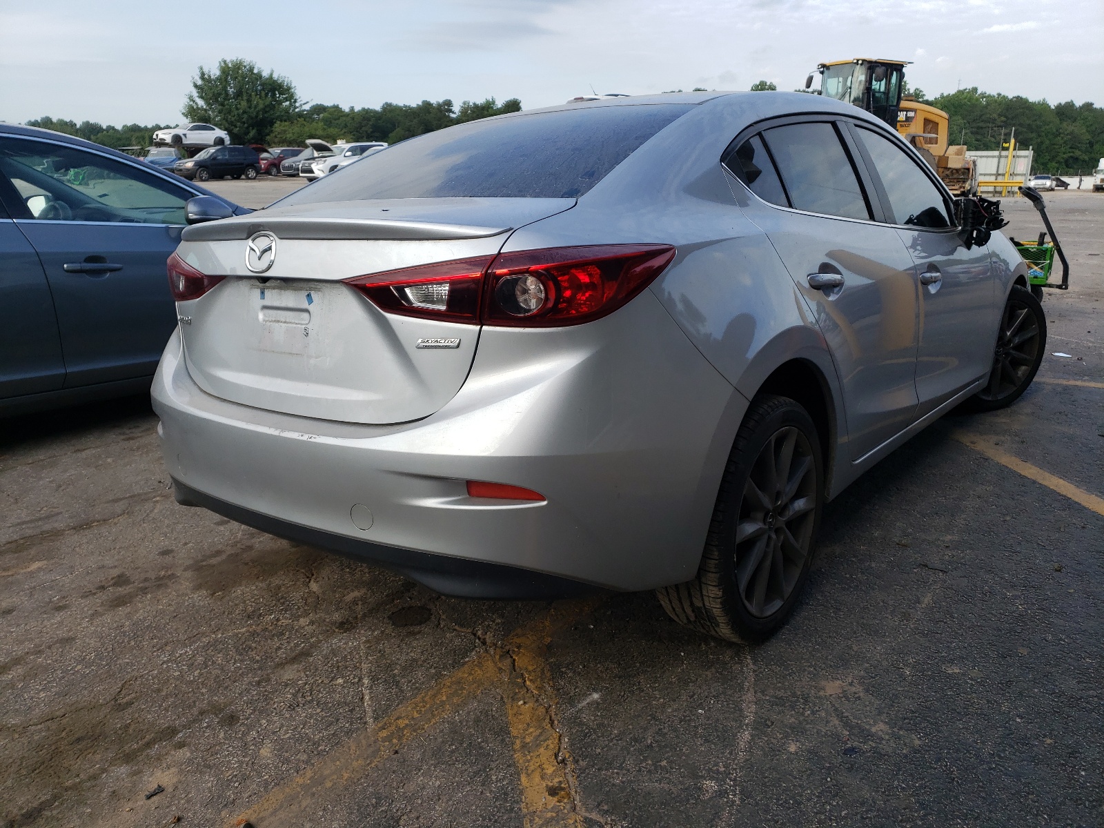 Photo 4 from auction – 2018 MAZDA 3 TOURING with VIN 3MZBN1V32JM206967