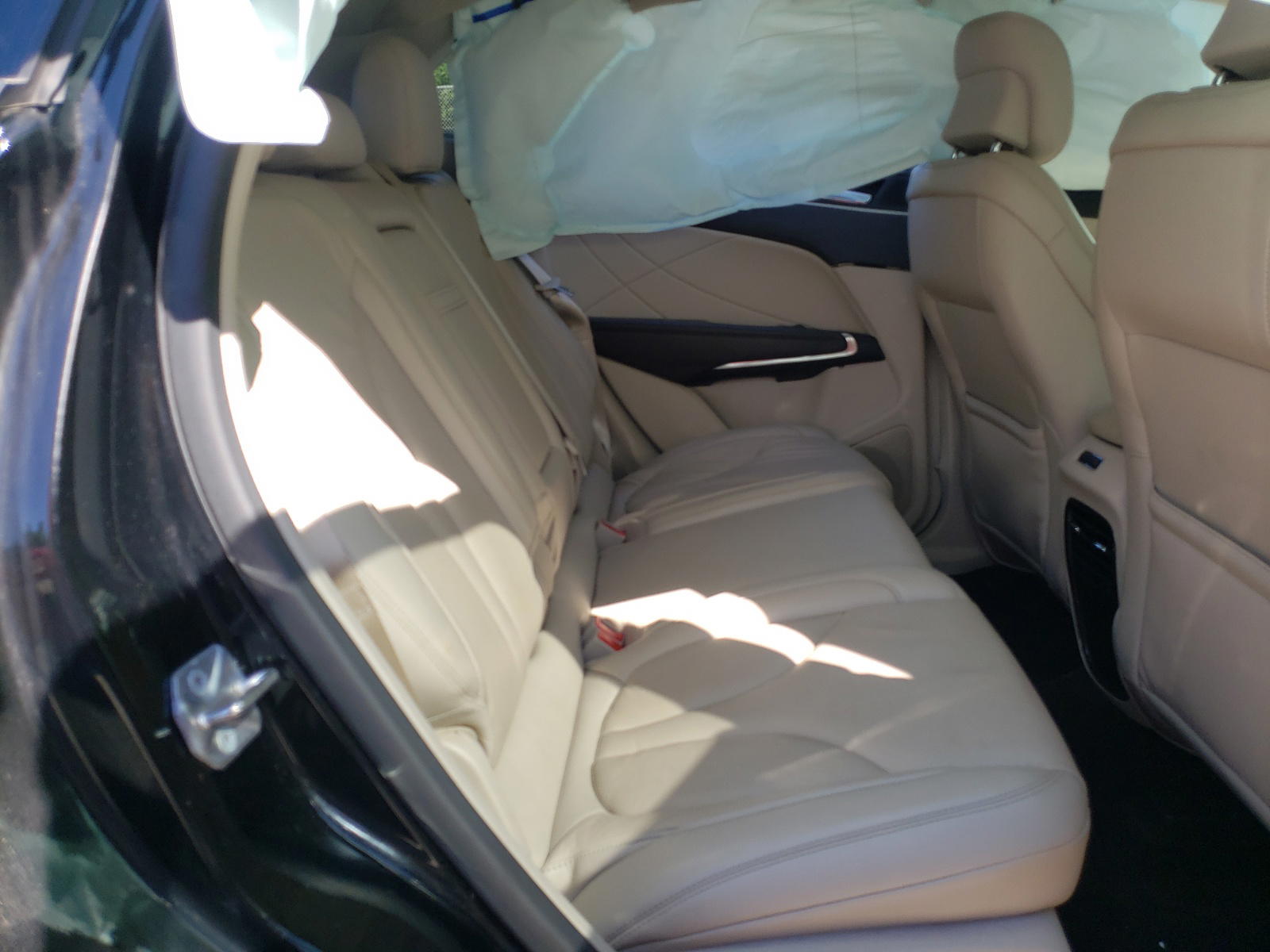 Photo 6 from auction – 2017 LINCOLN MKC SELECT with VIN 5LMCJ2D94HUL55992