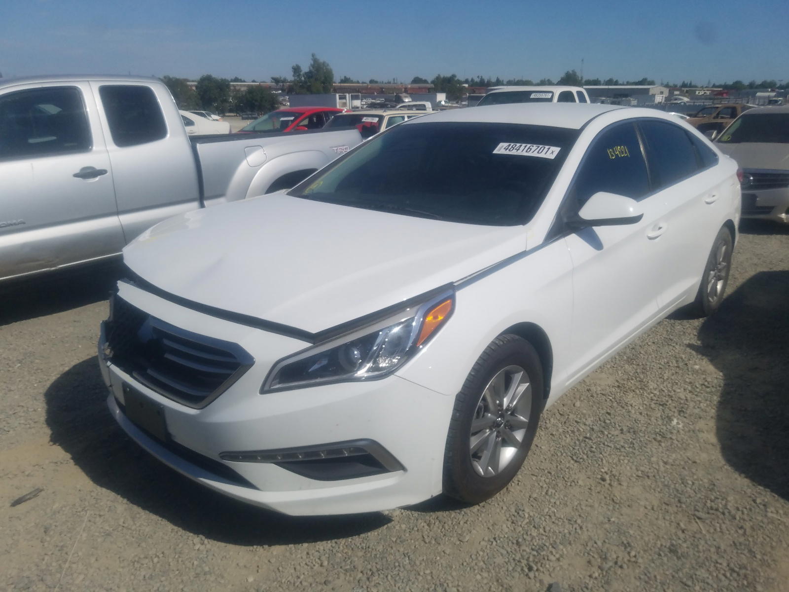 Photo 2 from auction – 2015 HYUNDAI SONATA SE with VIN 5NPE24AF6FH123727