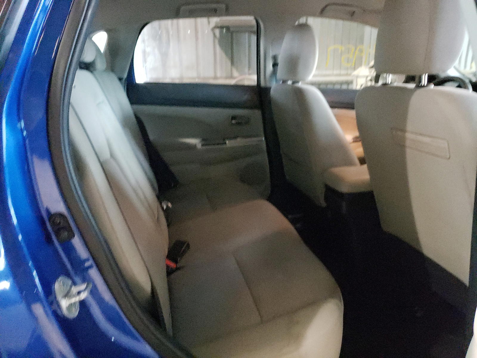 Photo 6 from auction – 2018 MITSUBISHI OUTLANDER with VIN JA4AP3AU9JZ024985