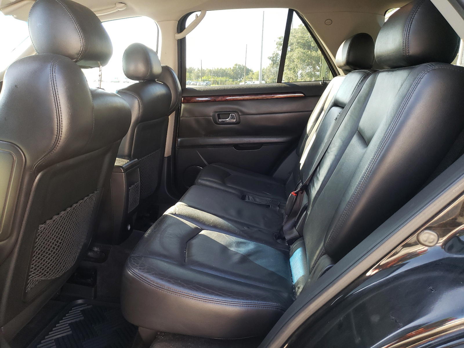 Photo 6 from auction – 2009 CADILLAC SRX with VIN 1GYEE637590101304